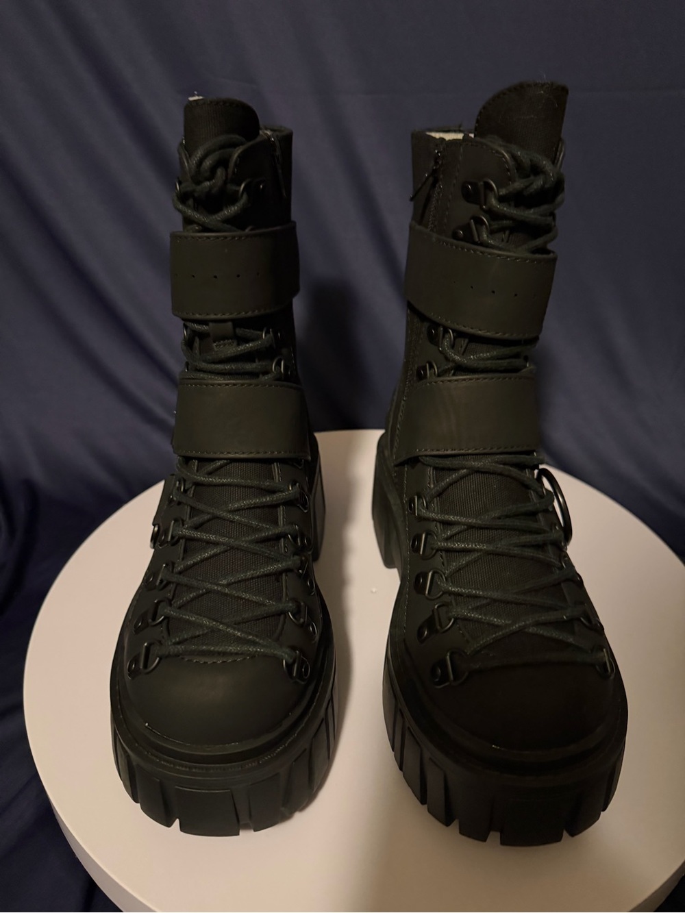 NWT Dolls Kill Low Traitor Boots by Club Exx, Size 7